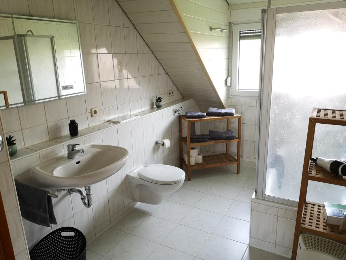 Familienfreundliche Ferienwohnung mit Wohlfühlbalkon und kostenlosem Parkplatz Meckenbeuren Exterior foto
